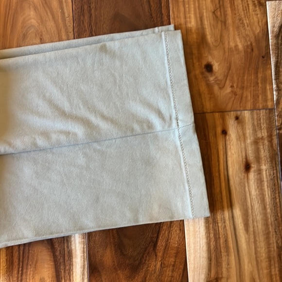 St. John’s Bay 36W 34L - Picture 2 of 3